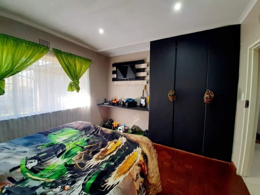 4 Bedroom Property for Sale in Vaalpark Free State